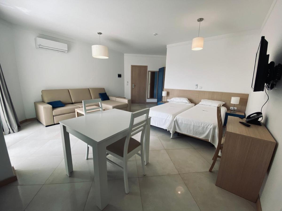 Aparthotel Nhaterra 산타 마리아 외부 사진